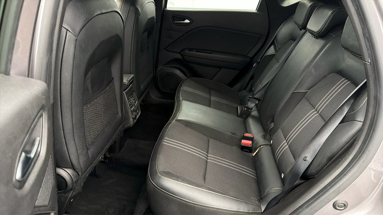 Used Renault Captur 2023 for sale - 78183119: Photo 15