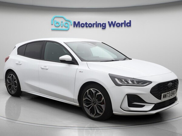 Used Ford Focus 2023 for sale - 76137802: Photo 1