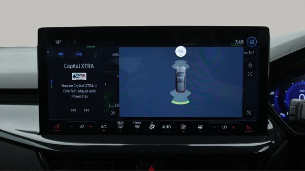 Used Ford Focus 2023 for sale - 76137802: Photo 24