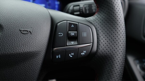 Used Ford Focus 2023 for sale - 76137802: Photo 27