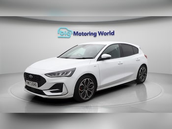 Used Ford Focus 2023 for sale - 76137802: Photo 4
