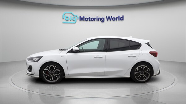 Used Ford Focus 2023 for sale - 76137802: Photo 5