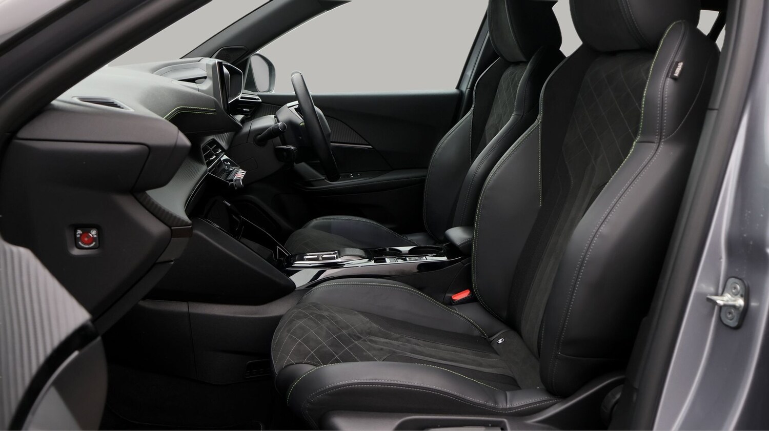 Used Peugeot 2008 2022 for sale - 77182217: Photo 14