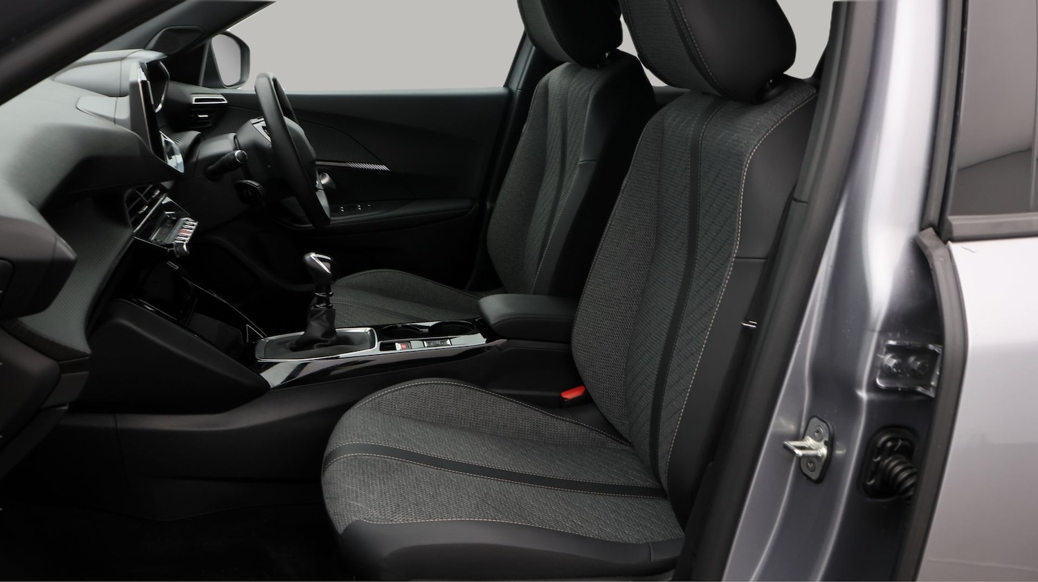 Used Peugeot 2008 2024 for sale - 77640297: Photo 14