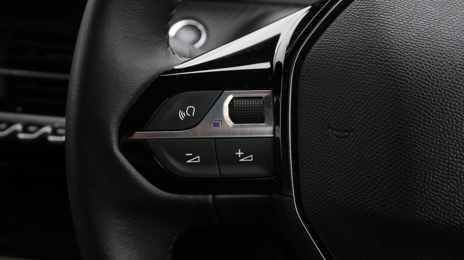 Used Peugeot 2008 2024 for sale - 77640297: Photo 22