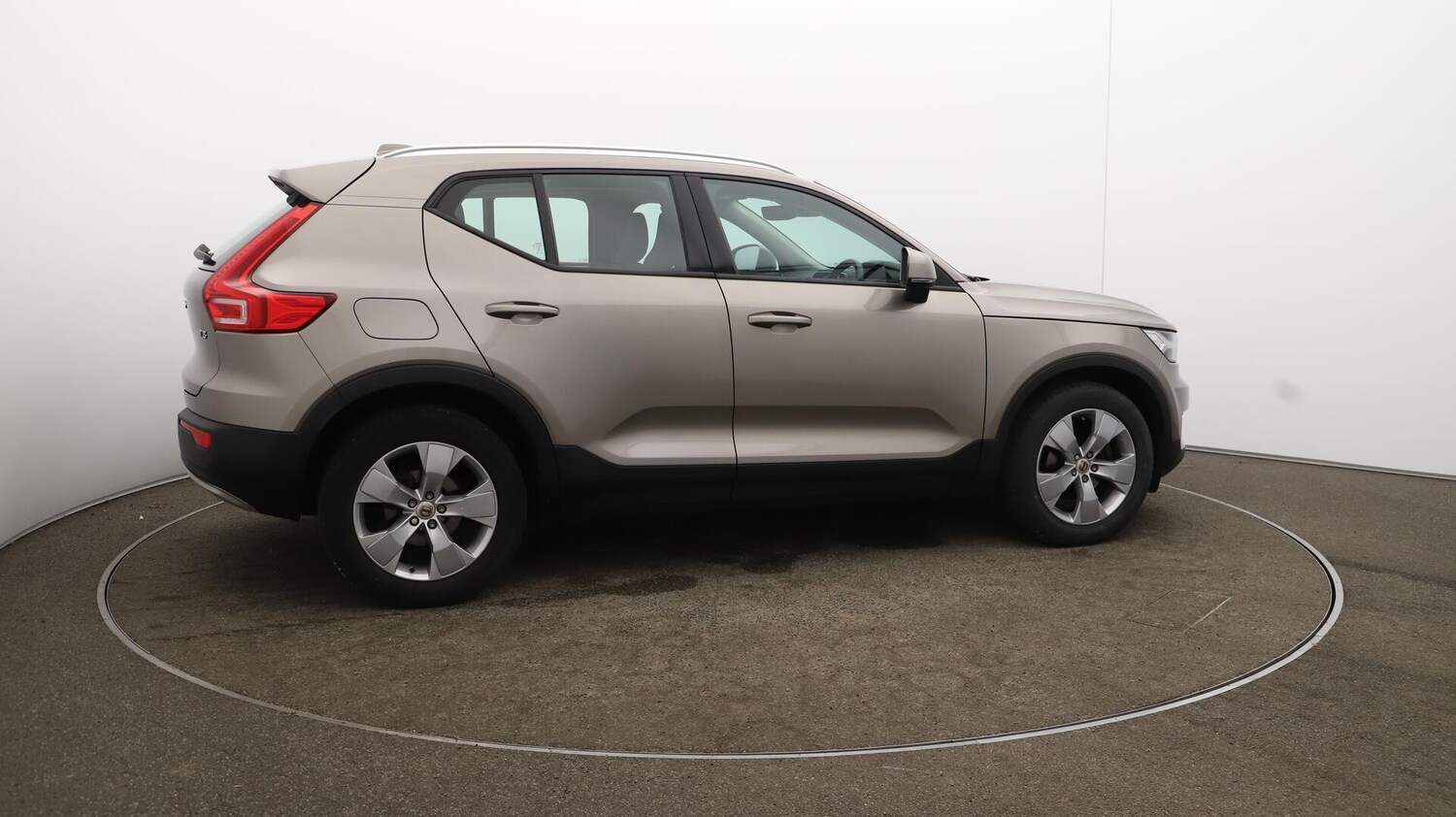 Used Volvo XC40 2021 for sale - 76031808: Photo 52