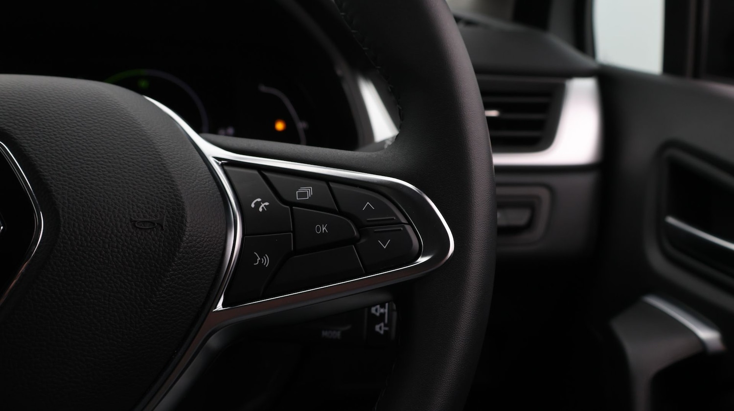 Used Renault Captur 2023 for sale - 77610284: Photo 24