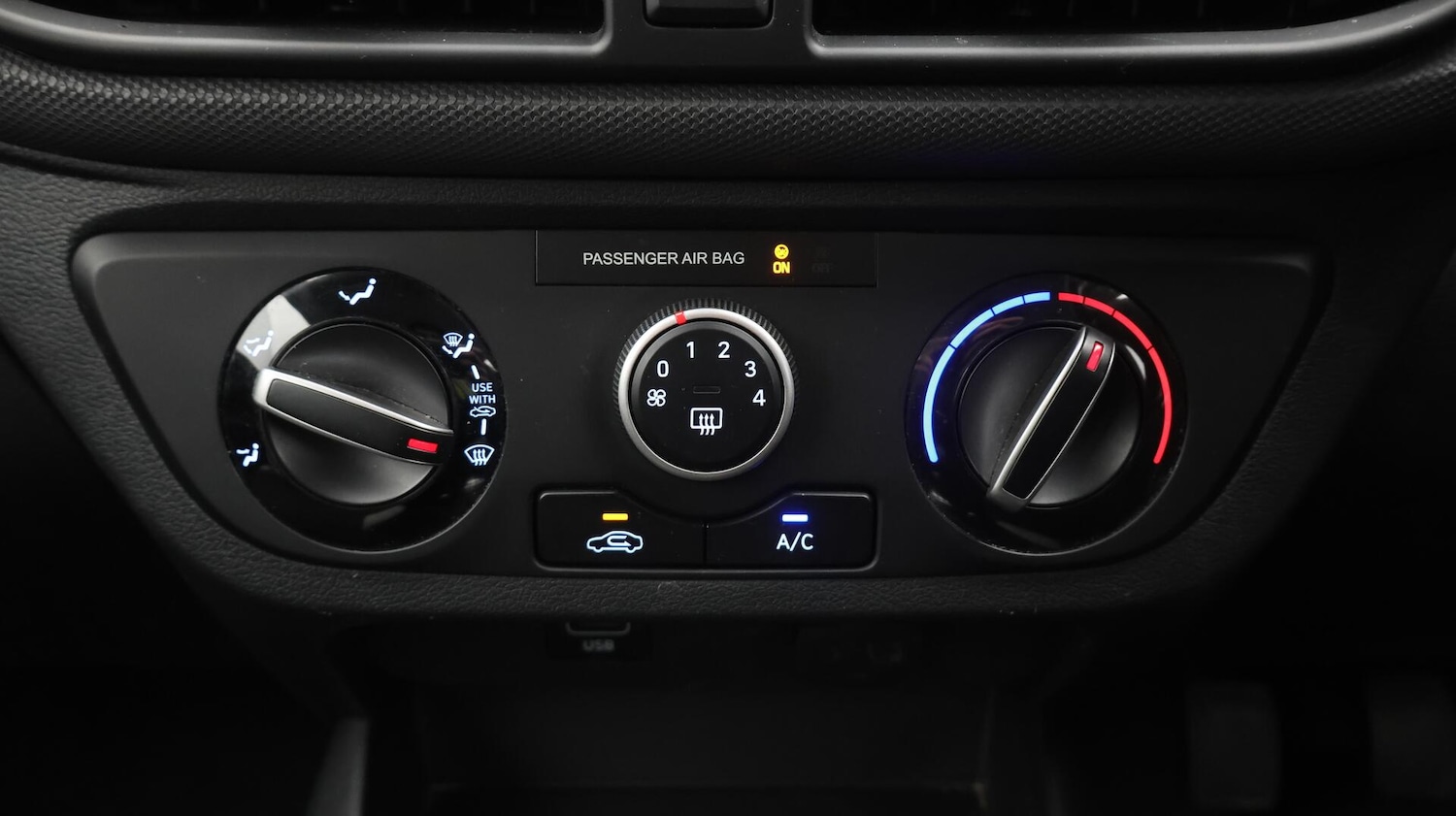 Used Hyundai i10 2022 for sale - 76659106: Photo 13