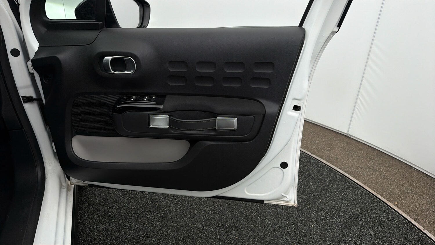 Used Citroen C3 2023 for sale - 78176672: Photo 14