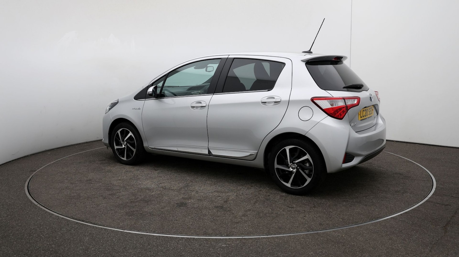 Used Toyota Yaris 2020 for sale - 76809585: Photo 28