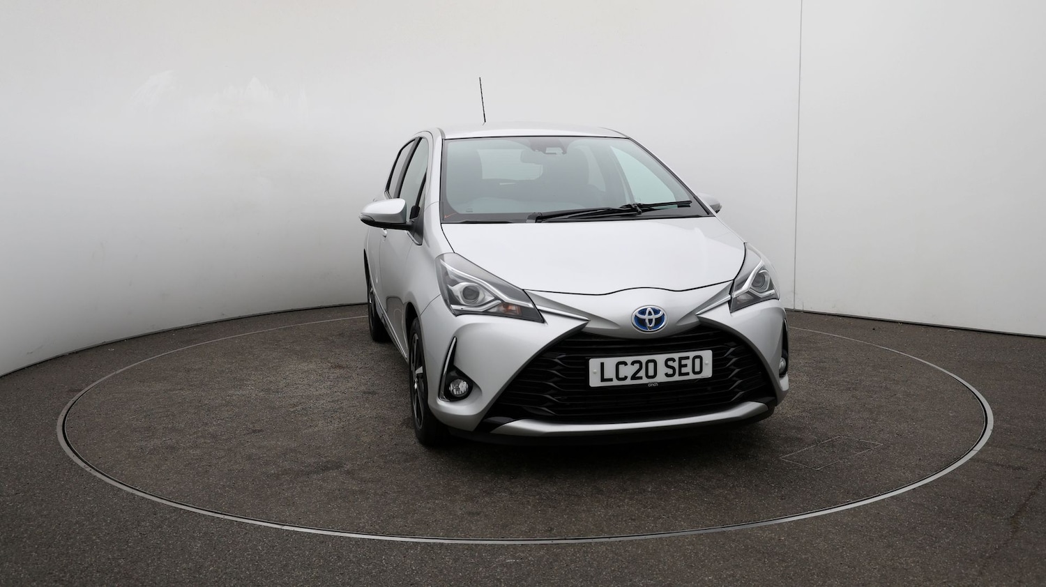 Used Toyota Yaris 2020 for sale - 76809585: Photo 33
