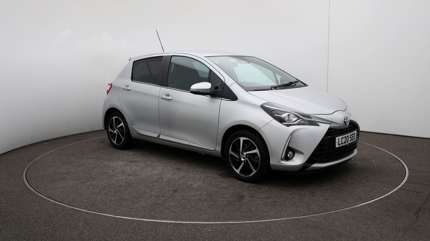 Used Toyota Yaris 2020 for sale - 76809585: Photo 36
