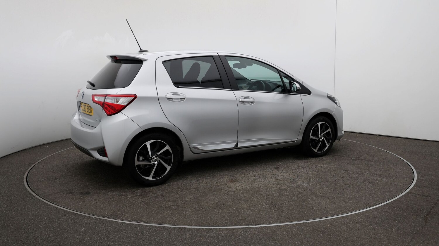 Used Toyota Yaris 2020 for sale - 76809585: Photo 44