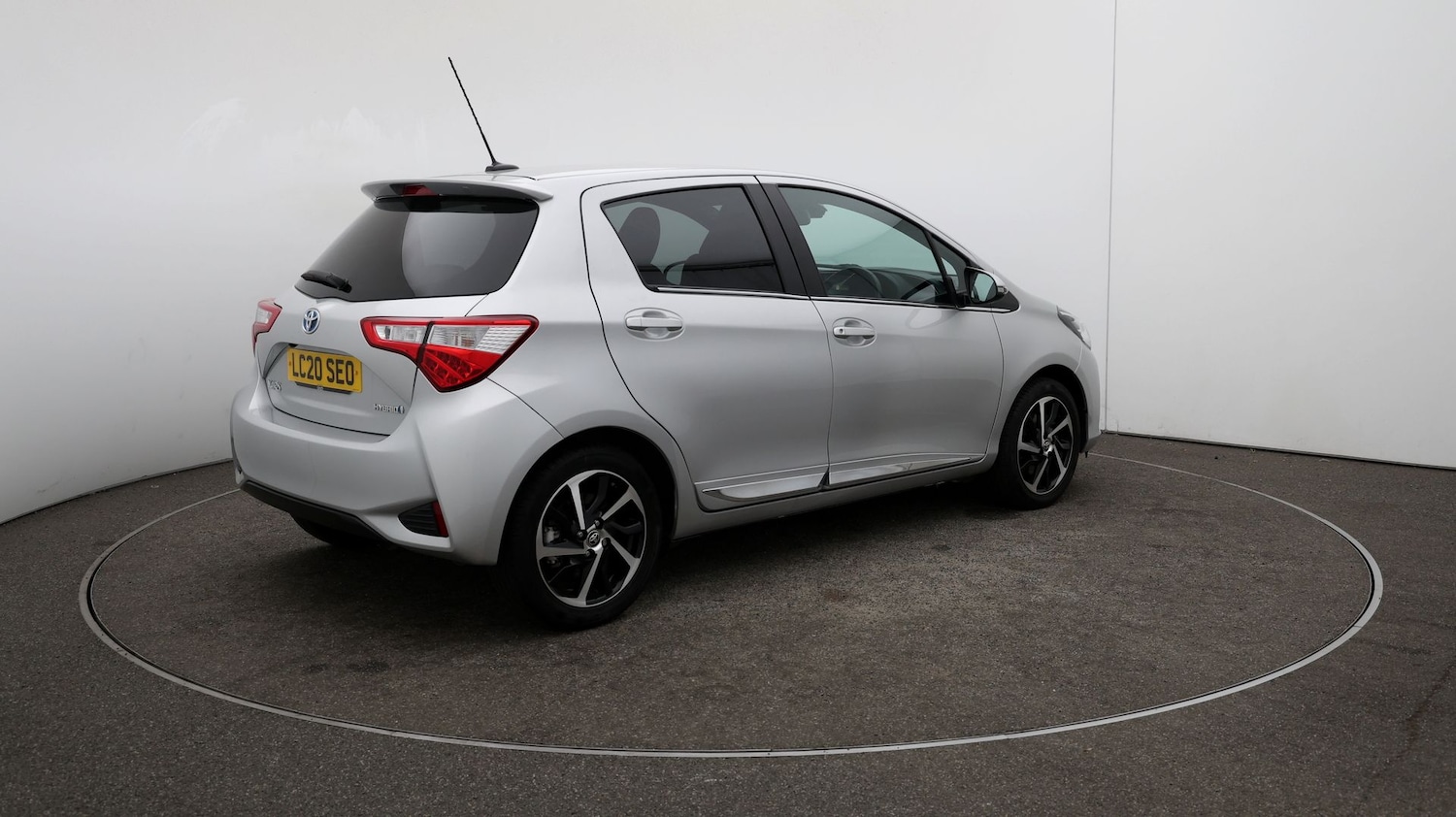 Used Toyota Yaris 2020 for sale - 76809585: Photo 45