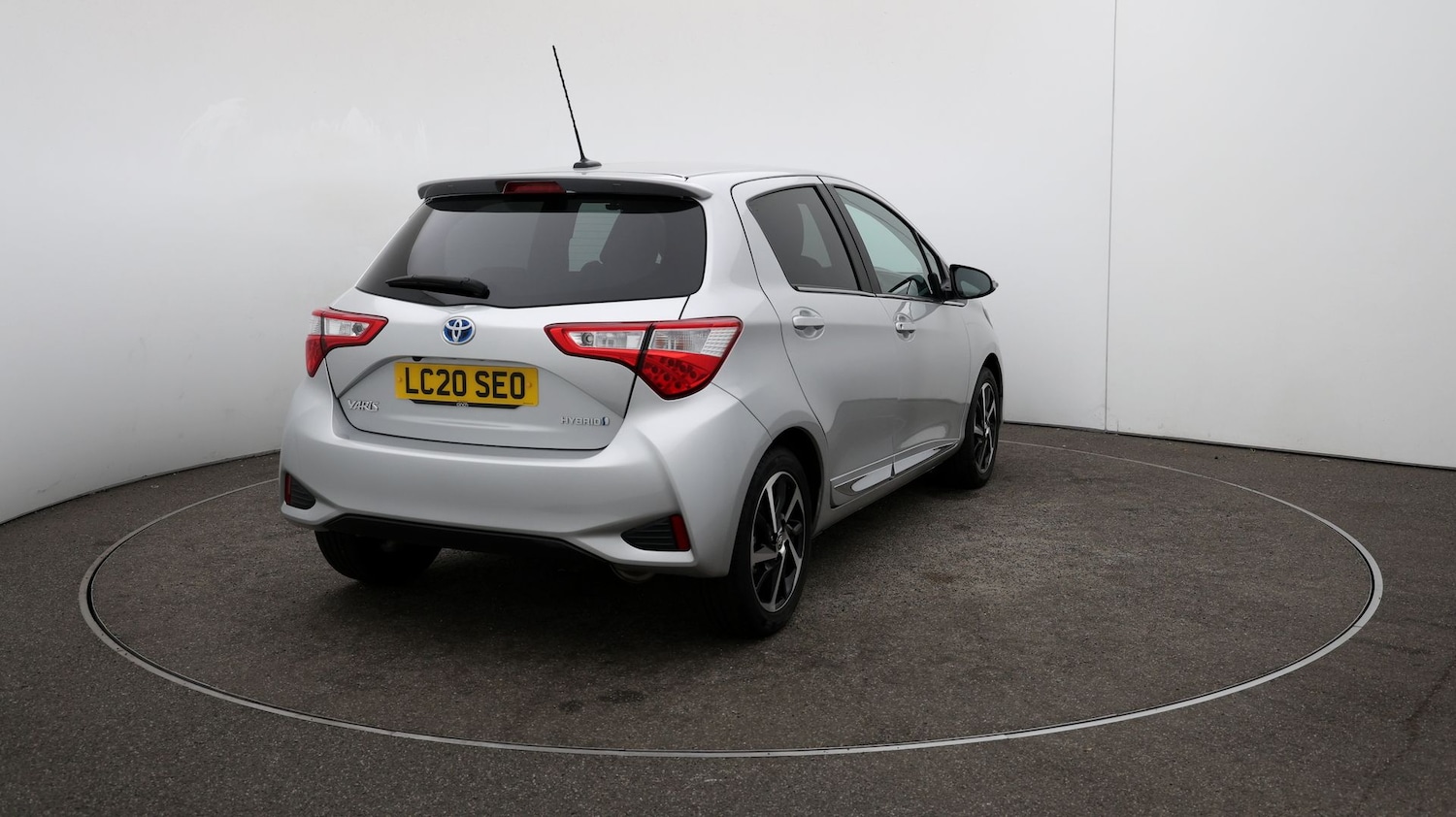 Used Toyota Yaris 2020 for sale - 76809585: Photo 47