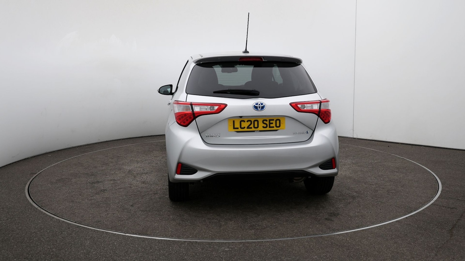 Used Toyota Yaris 2020 for sale - 76809585: Photo 51