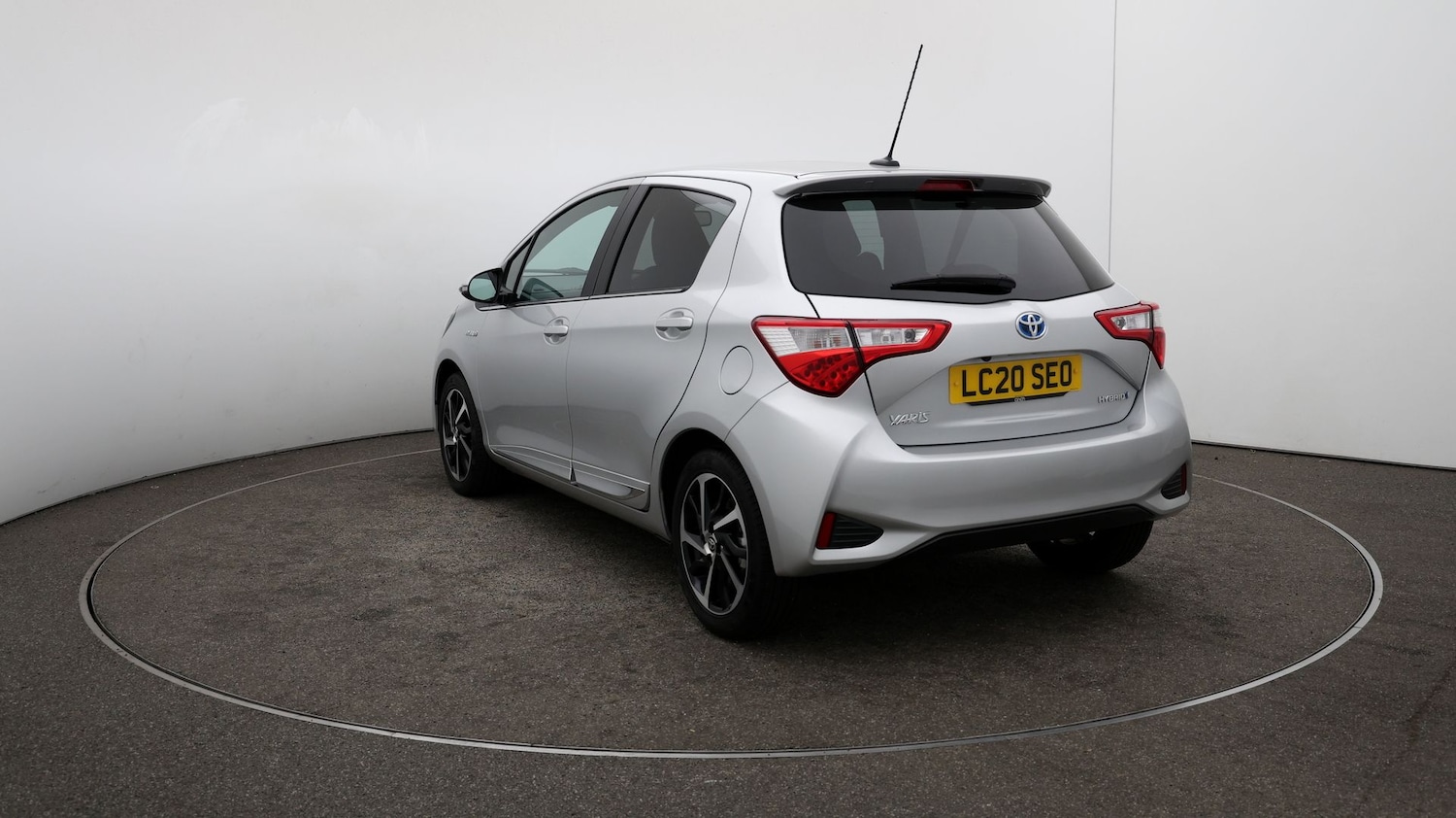 Used Toyota Yaris 2020 for sale - 76809585: Photo 53