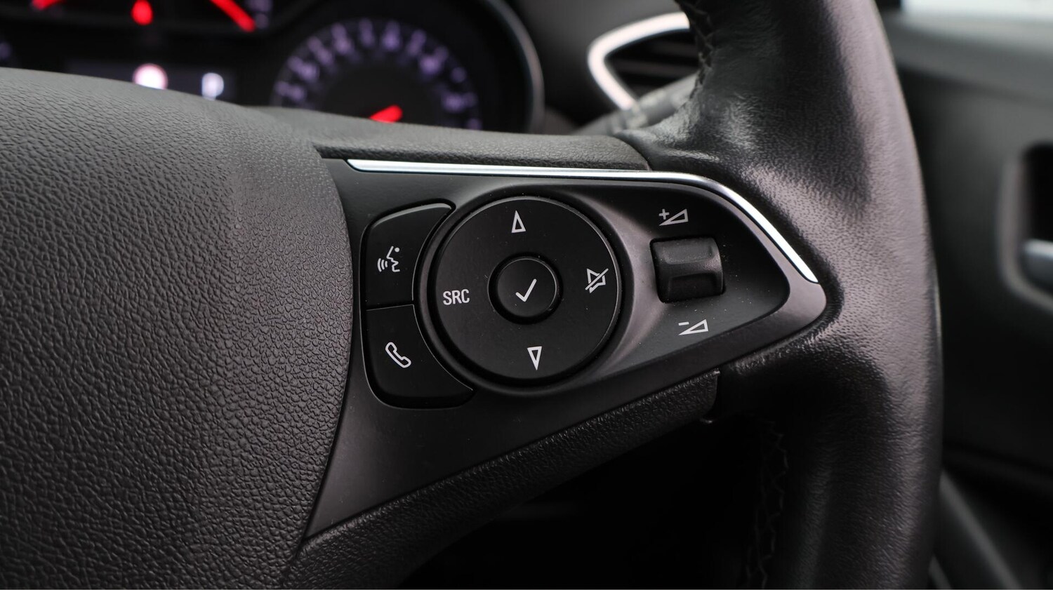 Used Vauxhall Crossland 2022 for sale - 76634070: Photo 25