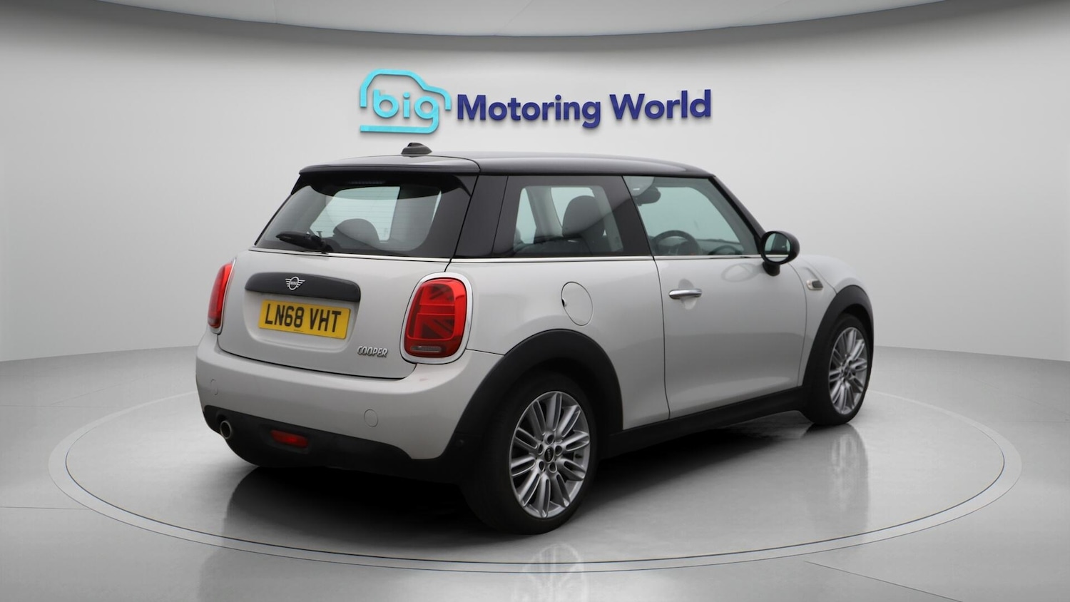 Used MINI Hatch 2018 for sale - 76550284: Photo 8