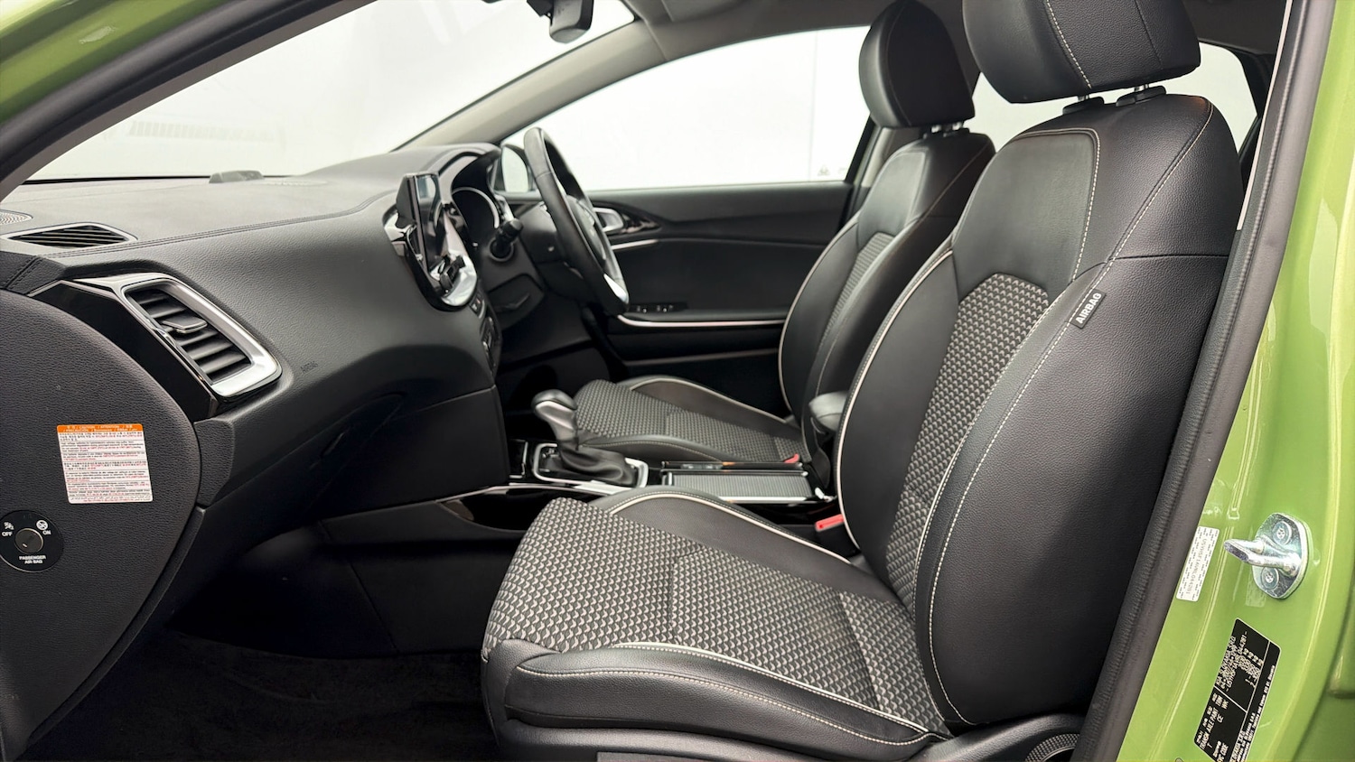 Used Kia XCeed 2023 for sale - 77998177: Photo 13