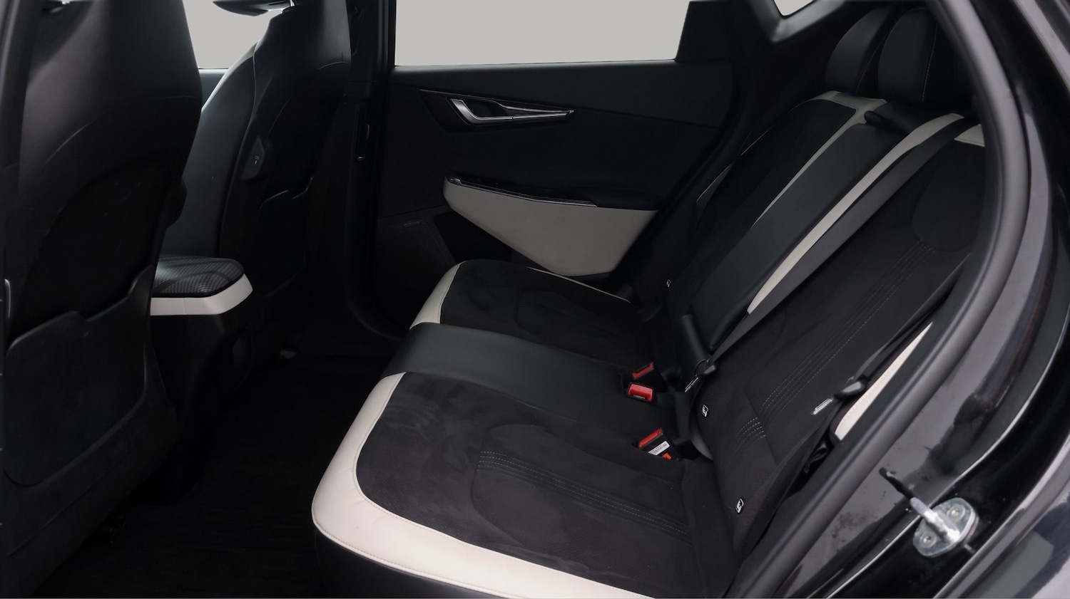 Used Kia EV6 2023 for sale - 77341116: Photo 16