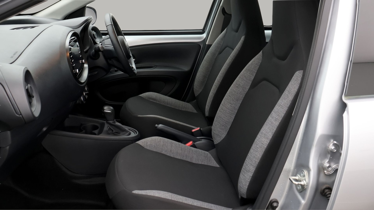 Used Toyota Aygo X 2023 for sale - 77536327: Photo 14