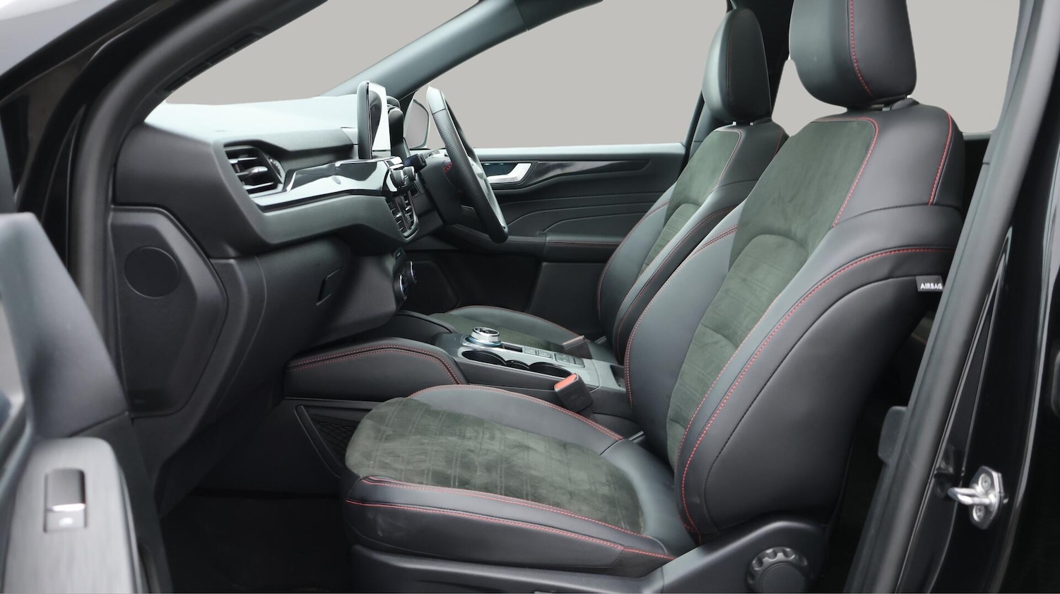 Used Ford Kuga 2024 for sale - 76152131: Photo 15