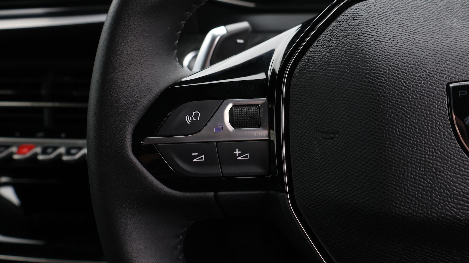 Used Peugeot 2008 2025 for sale - 77618085: Photo 23