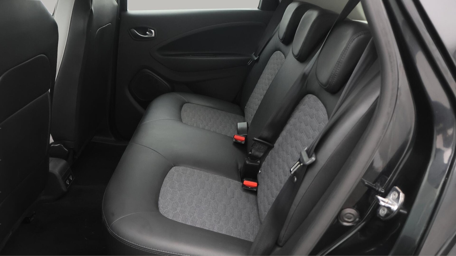 Used Renault Zoe 2021 for sale - 76562363: Photo 17