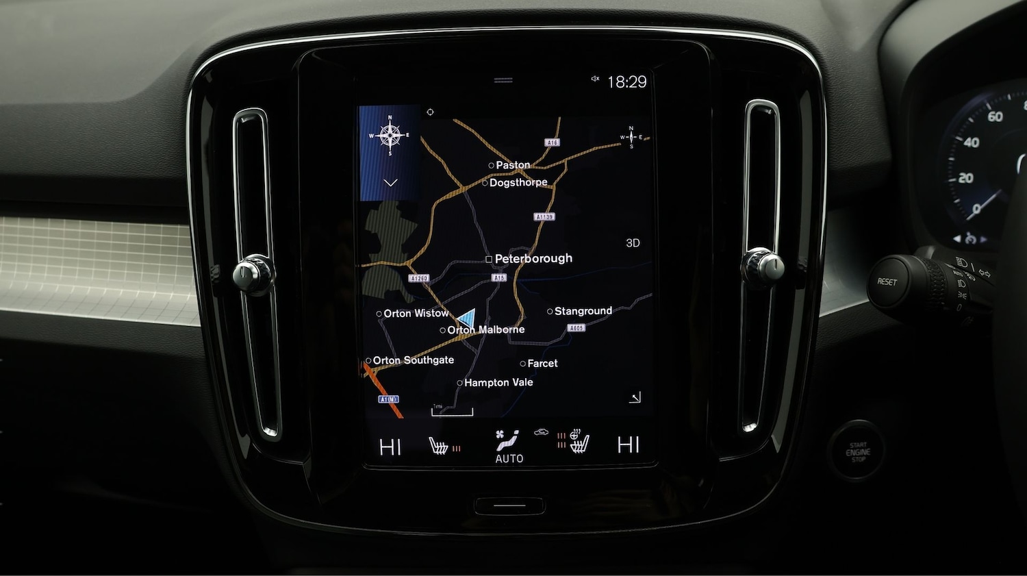 Used Volvo XC40 2022 for sale - 77182080: Photo 11