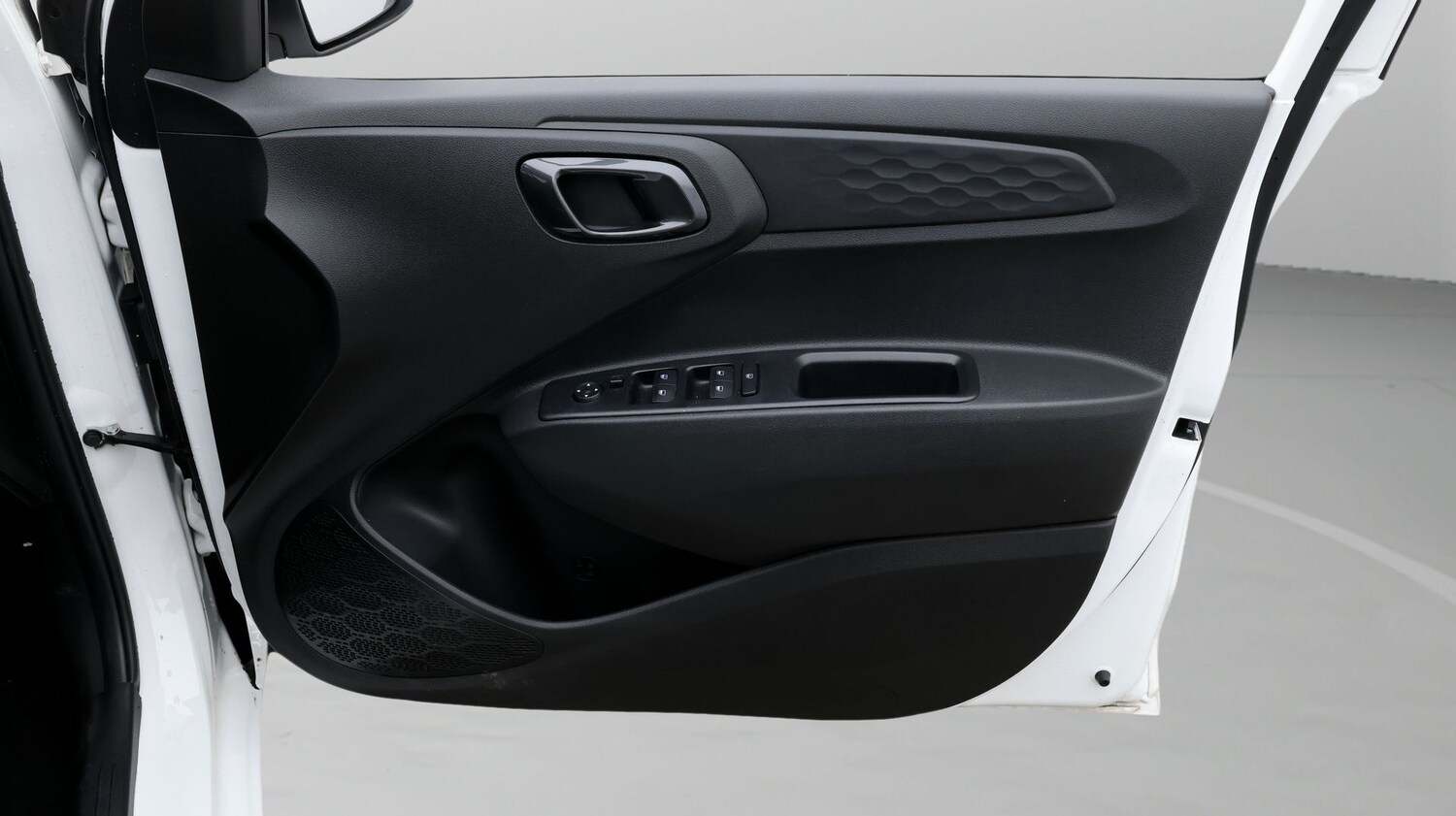 Used Hyundai i10 2022 for sale - 77270850: Photo 15