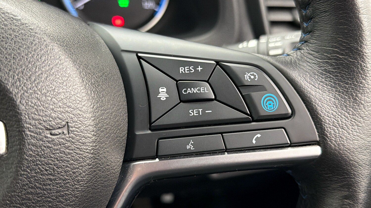 Used Nissan Leaf 2021 for sale - 77802214: Photo 24