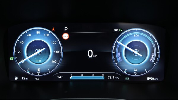 Used Hyundai Santa Fe 2022 for sale - 76260260: Photo 11