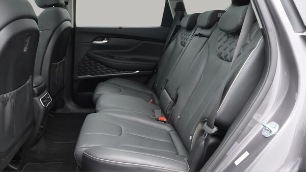 Used Hyundai Santa Fe 2022 for sale - 76260260: Photo 17