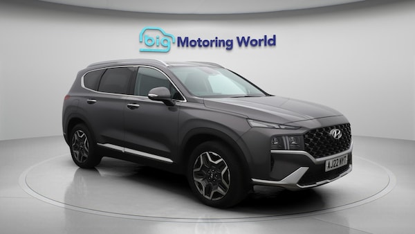 Used Hyundai Santa Fe 2022 for sale - 76260260: Photo 2
