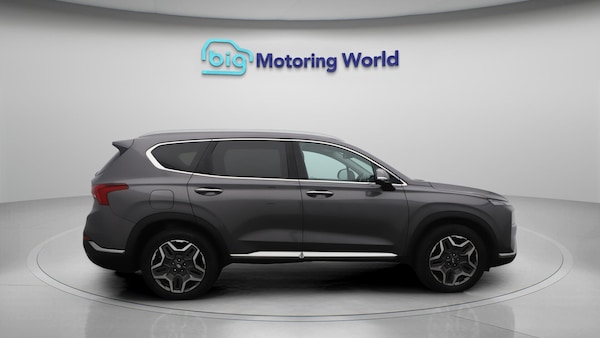 Used Hyundai Santa Fe 2022 for sale - 76260260: Photo 9