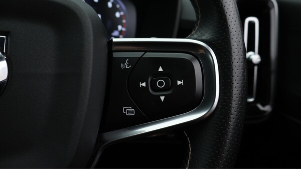 Used Volvo XC40 2020 for sale - 76259961: Photo 25
