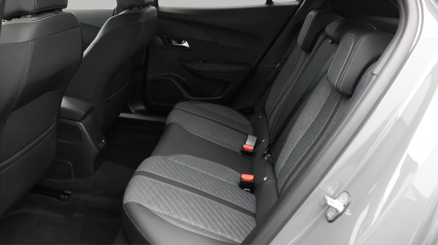 Used Peugeot 2008 2024 for sale - 76259258: Photo 17