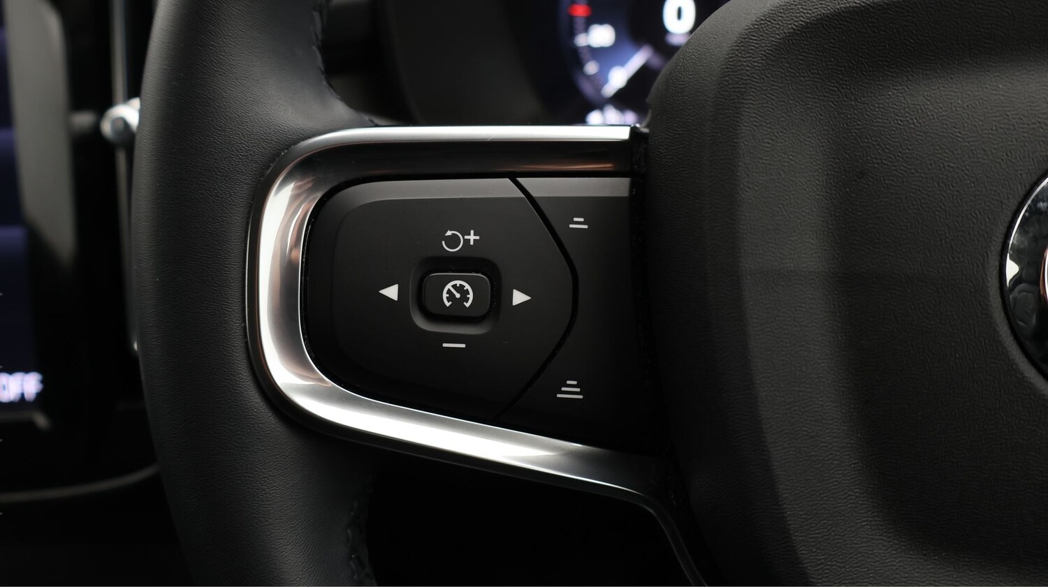 Used Volvo XC40 2021 for sale - 77427741: Photo 23