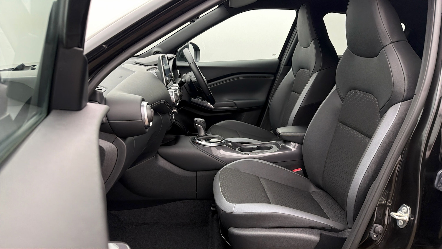 Used Nissan Juke 2023 for sale - 77945633: Photo 13