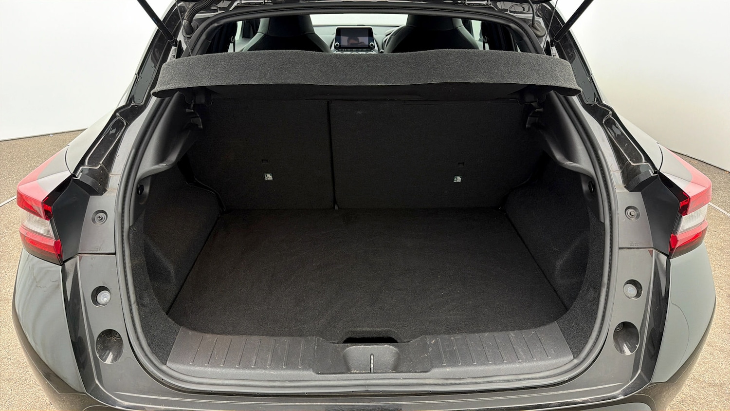 Used Nissan Juke 2023 for sale - 77945633: Photo 16