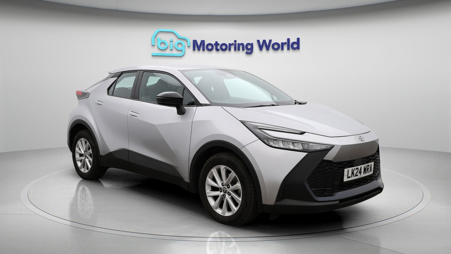 Used Toyota C-HR 2024 for sale - 76979450: Photo 8