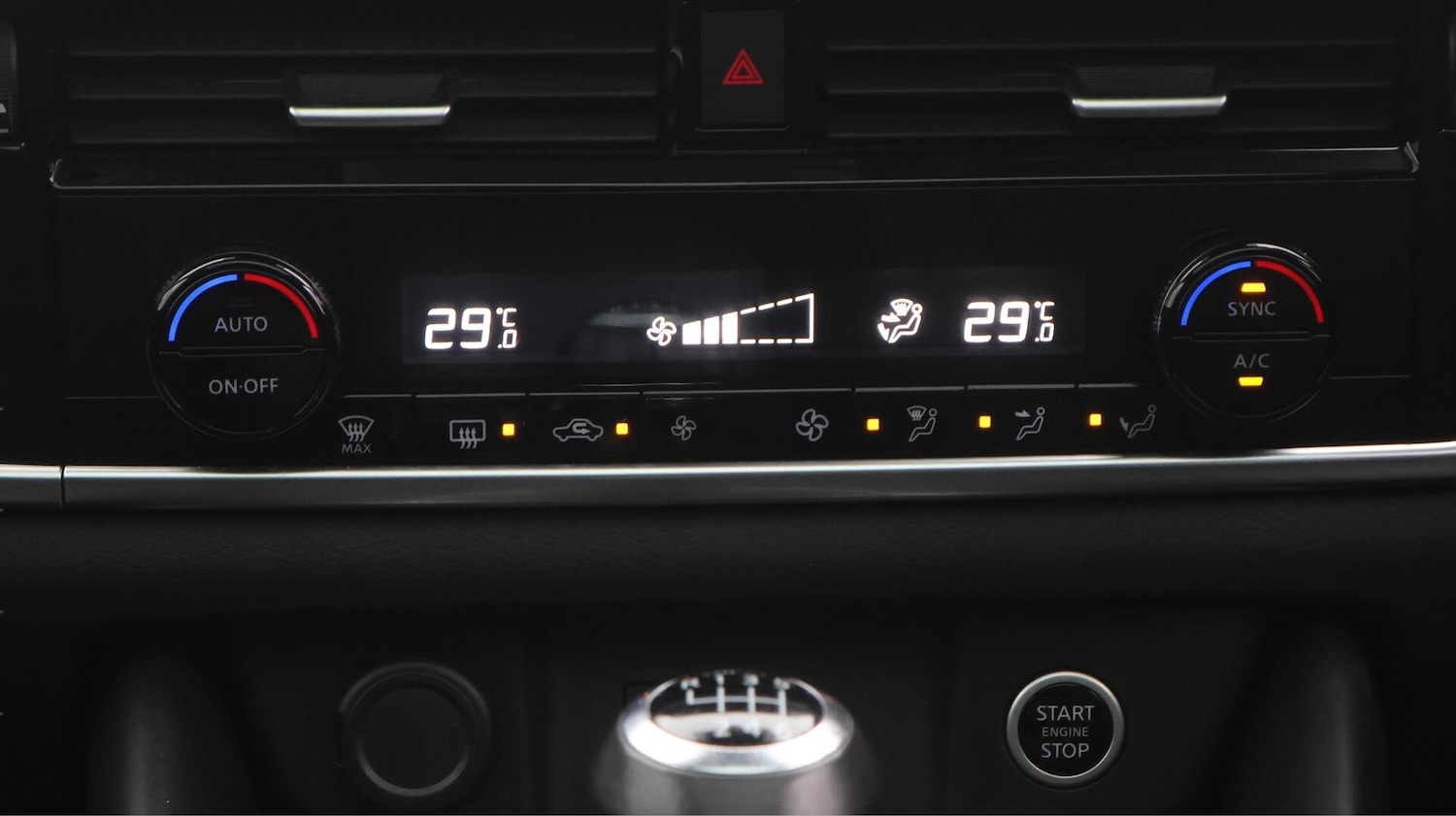 Used Nissan Qashqai for sale - 76728087: Photo 13