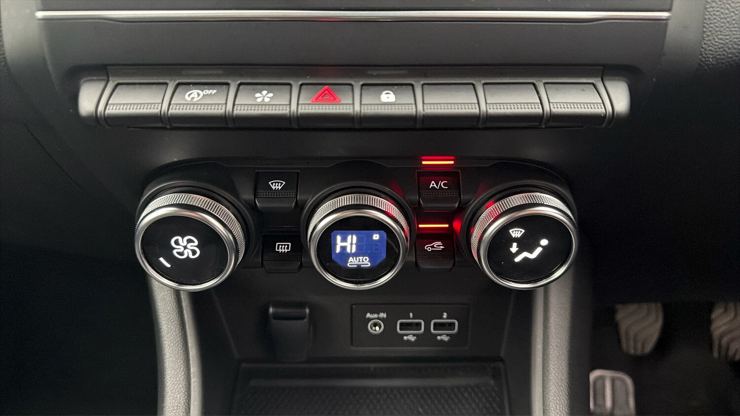 Used Renault Captur 2023 for sale - 77962460: Photo 11