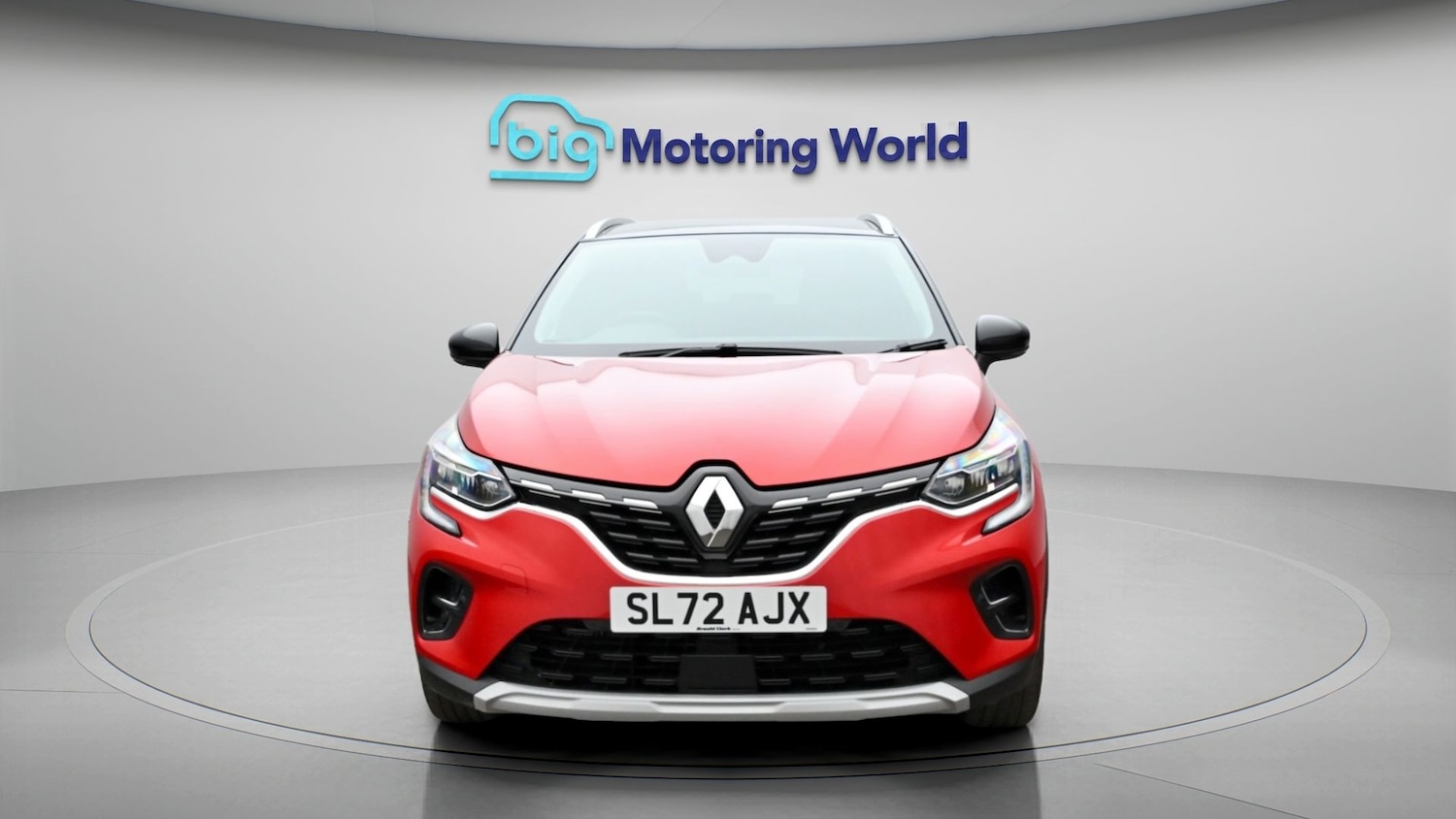 Used Renault Captur 2023 for sale - 77962460: Photo 2