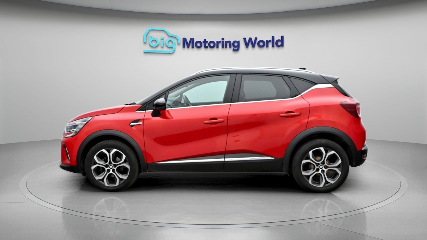 Used Renault Captur 2023 for sale - 77962460: Photo 4