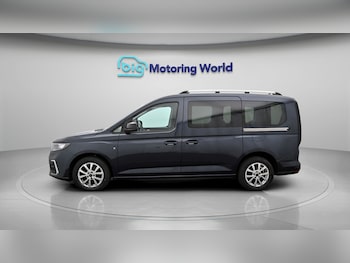 Used Ford Tourneo Connect 2023 for sale - 78342027: Photo