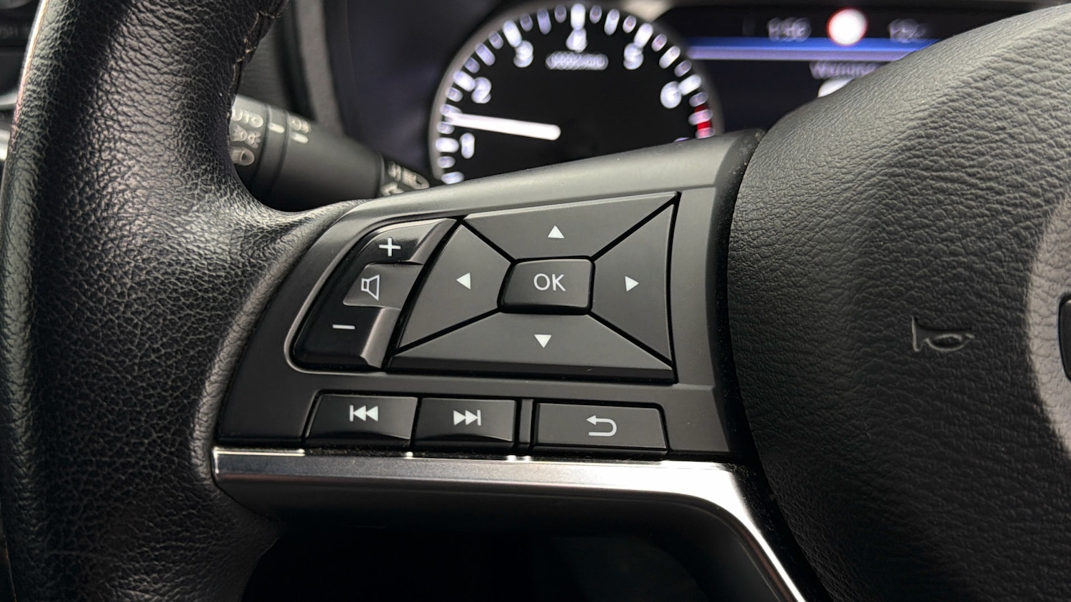 Used Nissan Juke 2023 for sale - 77997022: Photo 23