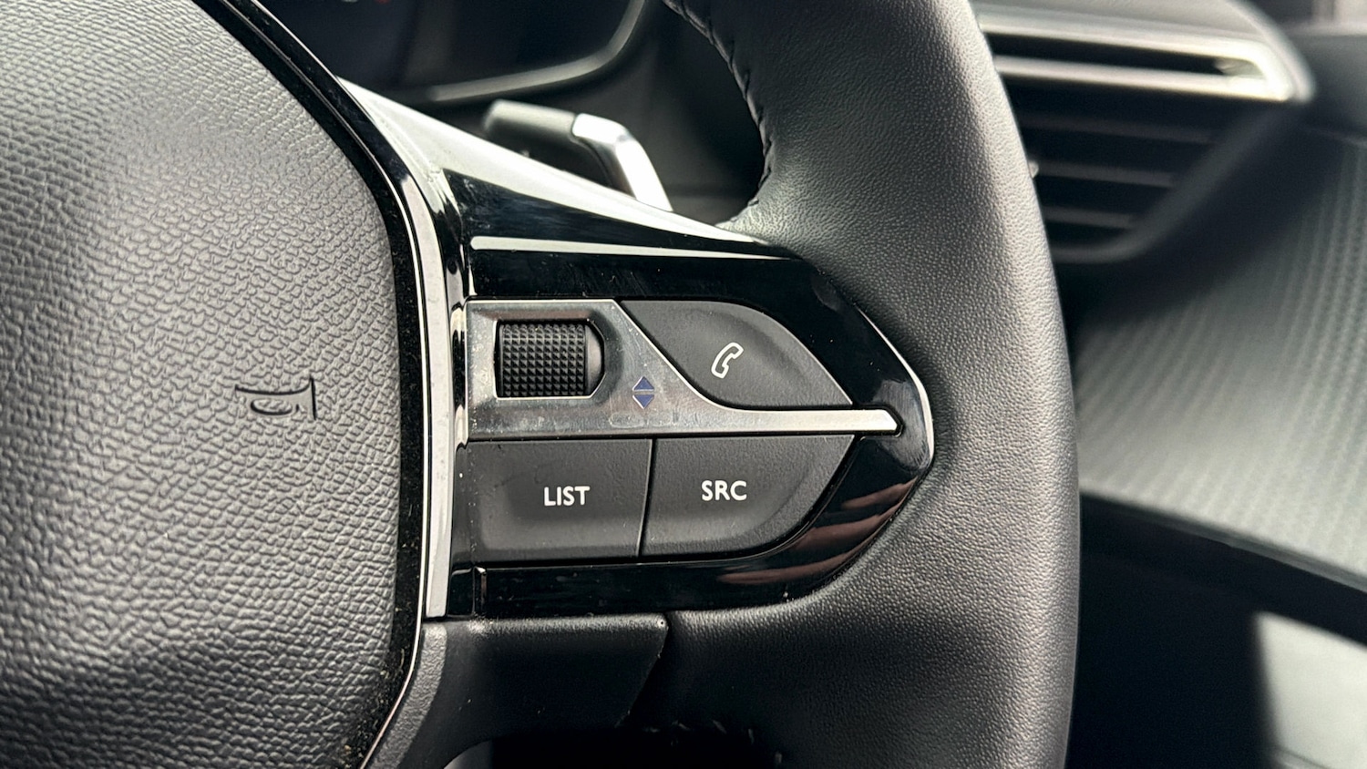 Used Peugeot 2008 2023 for sale - 78064566: Photo 24