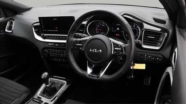 Used Kia Ceed 2025 for sale - 76337309: Photo 10